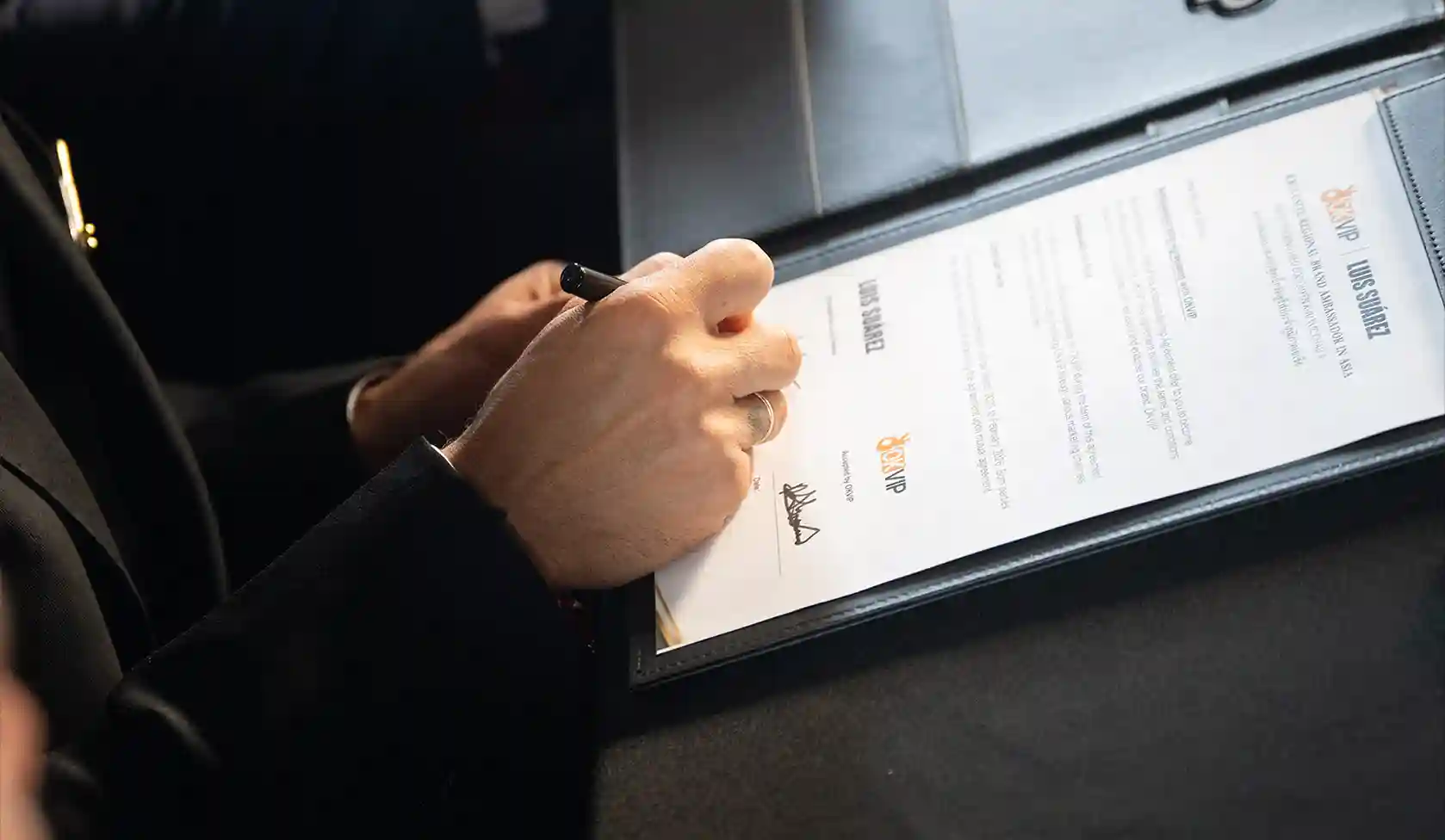 OKVIP đã bỏ ra hàng triệu đô la để được chữ ký từ đối tác Luis Suárez